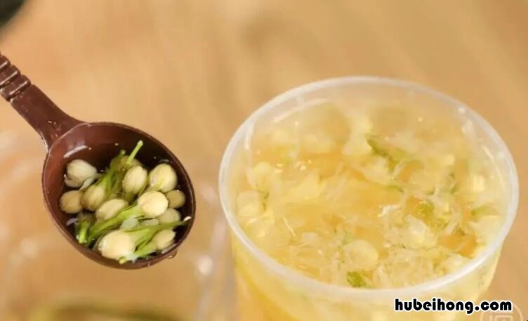 茉莉能和柠檬在一起泡吗 茉莉可以和柠檬一起泡水喝吗