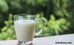 咖啡和茶和牛奶可以一起喝吗 普洱茶和牛奶可以一起喝吗