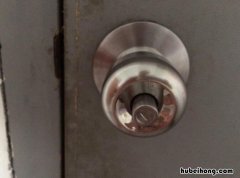 球形门锁怎么拆解 球形门锁怎样拆