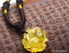 琥珀怎么保养和盘玩 琥珀蜜蜡保养方法