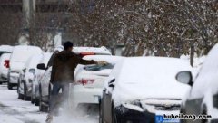 车上积雪可以撒盐吗 车上积雪可以撒盐吗