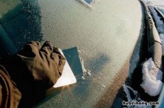 车窗结霜怎么去除 车窗玻璃结霜用什么方法最好解决