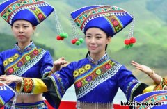 中国哪个少数民族的人口是最多的?  我国少数民族中哪个民族人口最多