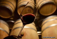 葡萄酒分类有哪些 葡萄酒分类有哪些品种