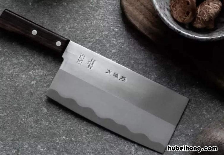 生锈的菜刀切菜能吃吗图片 生锈的菜刀切菜能吃吗视频