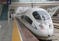 高铁二等座怎样找位置 坐高铁二等座怎么找座位