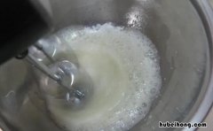 蛋清有蛋黄打不发补救加醋是白醋 蛋清里边有点蛋黄能打发吗