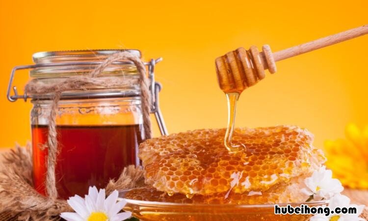 蜂蜜保质期过了还能用吗 蜂蜜过了保质期还能食用吗