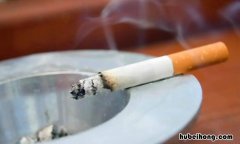 香烟有点黄斑还能抽吗 香烟表面有黄斑可以抽吗有毒吗
