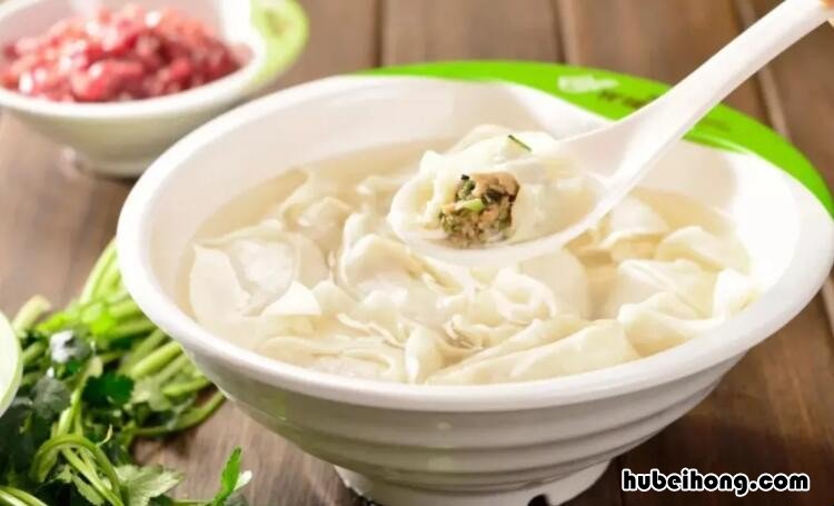 馄饨和云吞一样吗 馄饨和云吞一样吗抄手叫什么