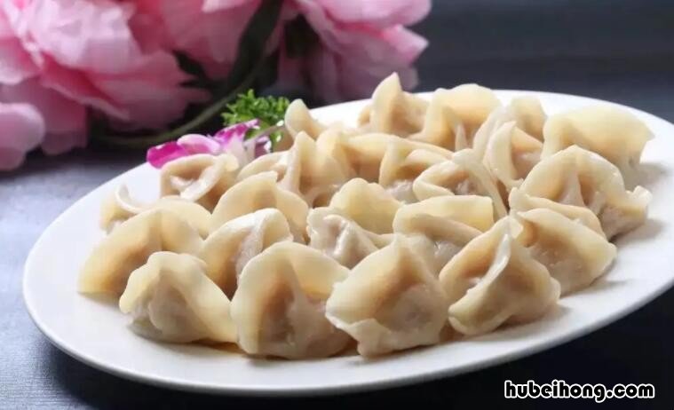 饺子是冷水下锅还是热水 饺子是冷水下锅还是热水效果