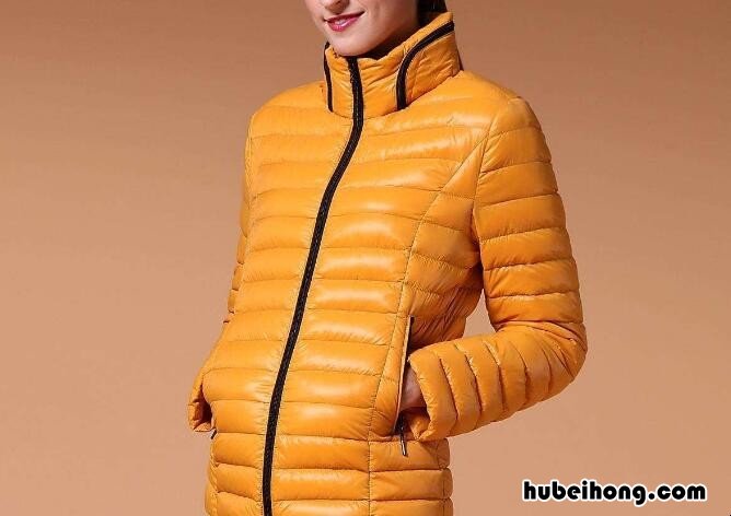羽绒服霉点怎么洗掉干净 羽绒服霉点怎么洗掉妙招