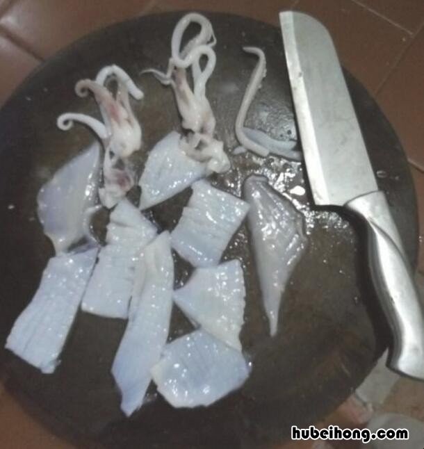 鱿鱼怎么切 火箭筒鱿鱼多少钱一斤