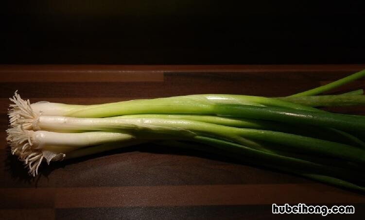 鸡腿葱和普通葱的区别是什么 鸡腿葱的种植与管理
