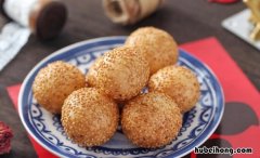 麻团用泡打粉还是酵母 麻团用泡打粉还是酵母粉做