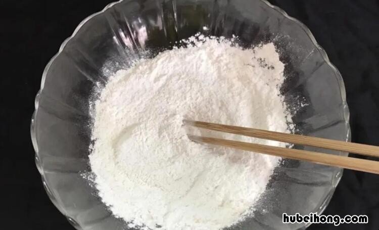 麻薯粉和糯米粉的区别是什么 糯米粉和麻薯粉做出来呢口感一样嘛