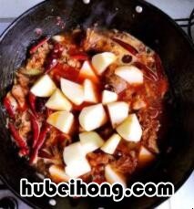 黄焖羊肉怎么做 黄焖羊肉怎么做视频