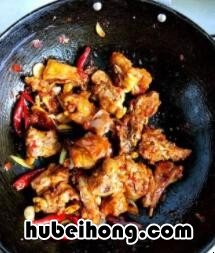 黄焖羊肉怎么做 黄焖羊肉怎么做视频