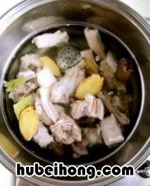 黄焖羊肉怎么做 黄焖羊肉怎么做视频
