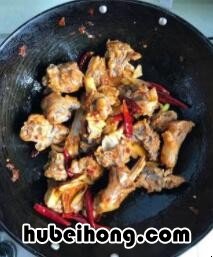 黄焖羊肉怎么做 黄焖羊肉怎么做视频