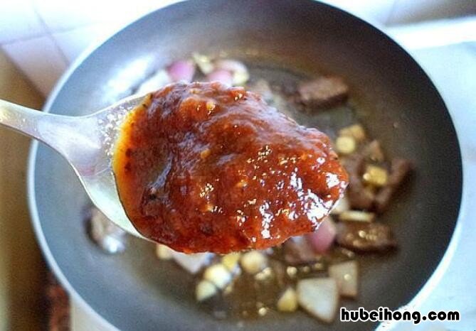 黑椒牛肉粒怎么怎么炒 黑椒牛肉粒怎么做好吃窍门
