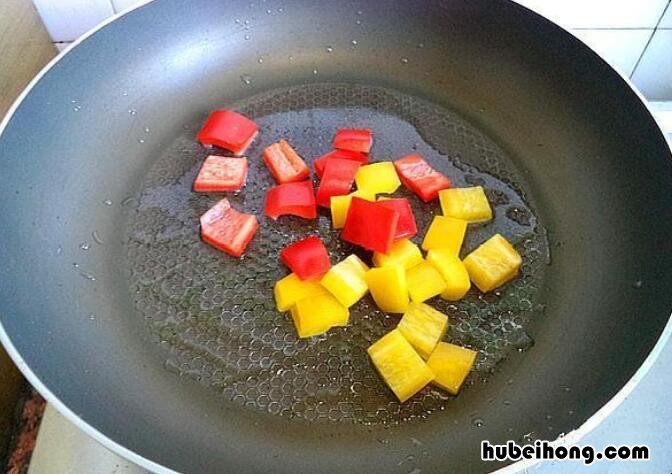 黑椒牛肉粒怎么怎么炒 黑椒牛肉粒怎么做好吃窍门