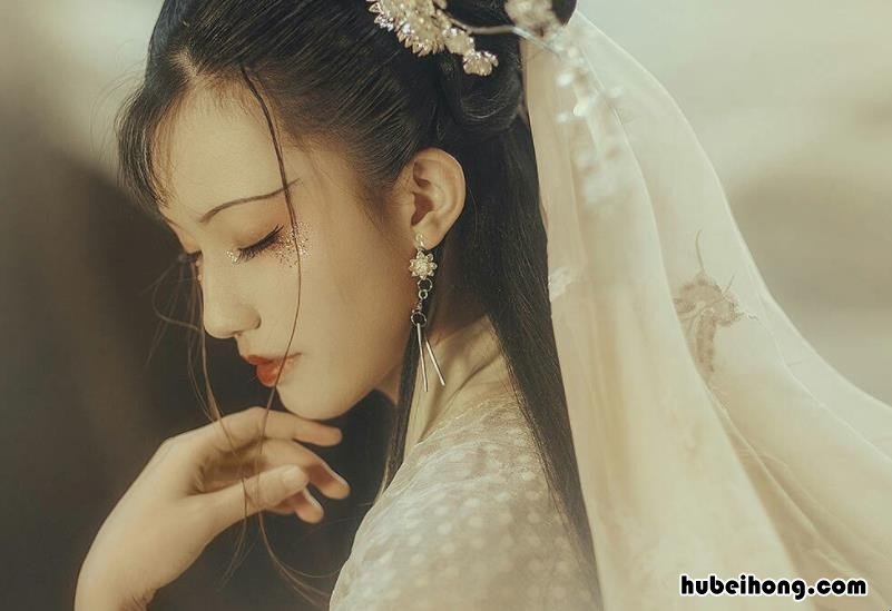 倾国倾城是指哪个女子 倾城倾国成语故事