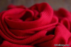 羊绒围巾怎么洗不缩水 羊绒围巾怎么干洗