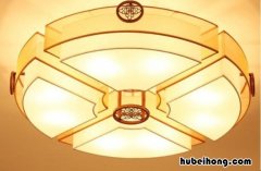 如何选购吸顶灯 怎么选吸顶灯不会破坏整个格局?