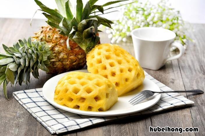 菠萝上的黑洞能吃吗 菠萝的黑色洞是什么