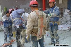 衣服上涂料去除小窍门 衣服上面的涂料怎么去除