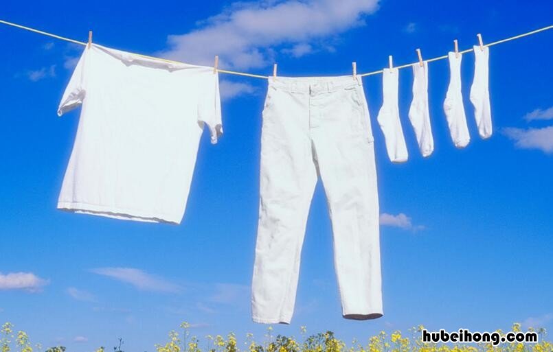 衣服上的霉斑怎么弄干净 衣服上的霉斑怎么弄下来