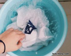 衣服上用的胶 衣服上面的胶怎么弄掉