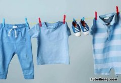 为什么衣服晾干后臭味 晾的衣服为什么会发臭