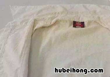 夏天衣服变黄用什么方法可以变白色 衣服变黄用什么方法可以变白色 小苏打