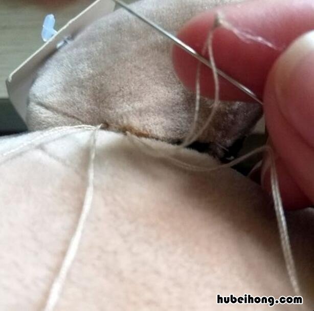 衣服开线了怎么缝好看 衣服开线了怎么缝补视频