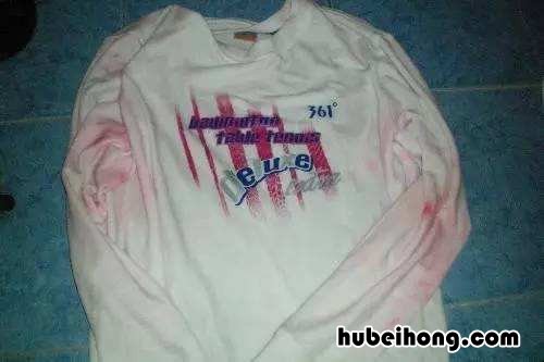 衣服染发色怎么洗掉妙招 衣服染上染发