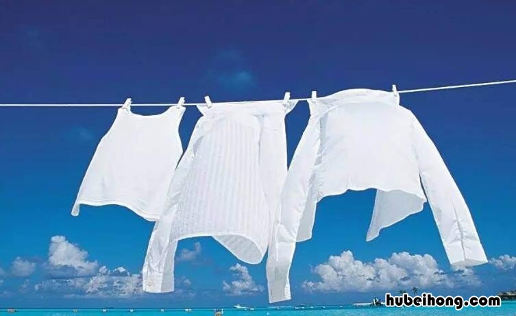 衣服沾上顽渍怎么办妙招 衣服弄上顽固的污渍怎么办