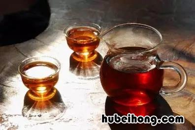 普洱生茶和熟茶的哪个好 普洱生茶和熟茶哪个价值高