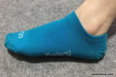选购跑步袜要考虑哪些因素的问题呢英语 选购跑步袜要考虑哪些因素的问题呢英文