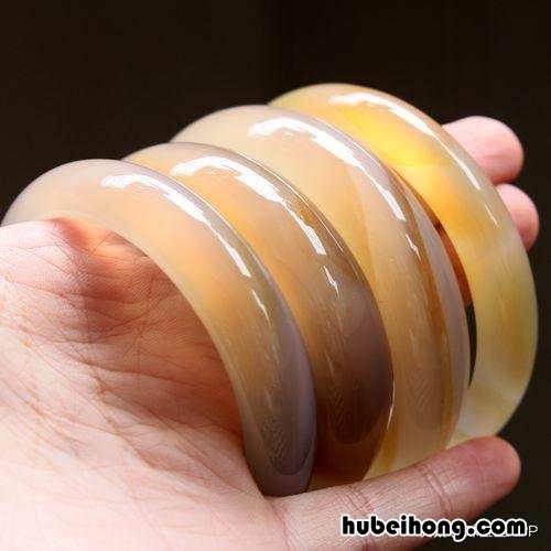 黄色宝石值钱吗 黄色宝石有哪些品种