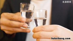 没喝完的白酒能放多久 没喝完的白酒怎么倒回瓶子里