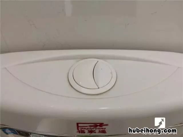 马桶上的两个冲水按钮 马桶的两个冲水按钮有什么区别