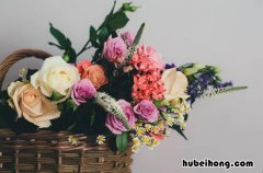 仿真花卉如何保养 仿真花用什么材料制作最好
