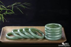 玉镯子有哪几种 玉镯子的种类和价格