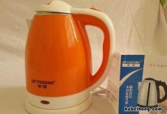 不锈钢热水壶里面的沉淀怎么清理 不锈钢水壶里的黑色物质怎么清理