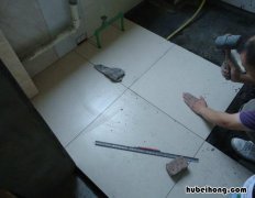 初学者贴地砖的步骤是什么 贴地砖教学详细视频