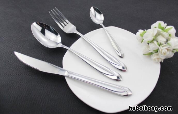 不锈钢餐具使用有哪些注意事项 不锈钢餐具最好用什么方法消毒杀菌