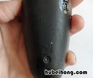 飞利浦剃须刀怎样更换电池 飞利浦剃须刀如何更换电池