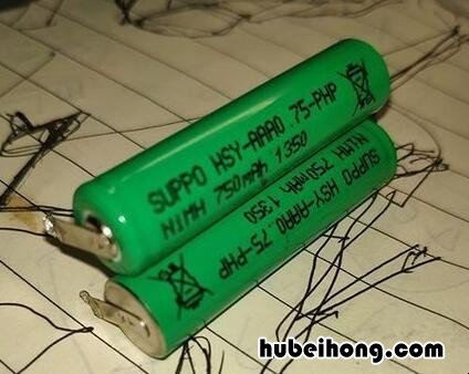 飞利浦剃须刀怎样更换电池 飞利浦剃须刀如何更换电池